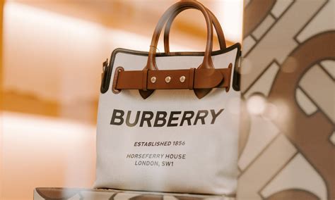 burberry dividend news.